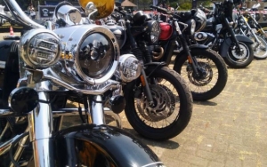 Siap-Siap, Usai Mobil Mewah Kini Pemilik Moge Bakal Disasar untuk Bayar Pajak