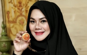 Bukan Bangkrut, Ini Alasan Sarita Abdul Mukti Jual Rumah Mewahnya