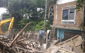 Diprotes Hingga Ricuh, Penggusuran Tamansari Disebut Pemkot Bandung Telah Sah Secara Hukum