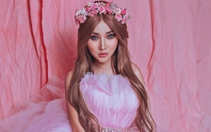  Lucinta Luna Tampil Secantik Barbie Jelang Nikah 2020, Bagian Leher Molor Panjang Disorot