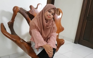Tutup Kolom Komentar, Rahmawati Kekeyi Minta Segera Dilamar Ke Pria Inisial R