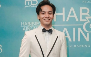  Jefri Nichol Mujur Dimaafkan Warga +62, Gaya Kece Naik Moge Banjir Komentar Cinta
