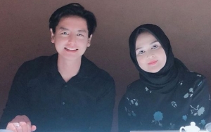 Suapi Roger Danuarta, Cut Meyriska Diprotes Makan Pakai Tangan Kiri