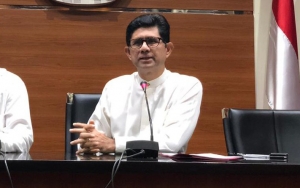 Wakil Ketua KPK Persembahkan Puisi Sendu Kenang Mahasiswa Yang Meninggal Saat Demonstrasi