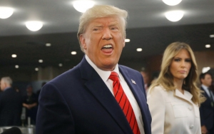 Politikus Janda Dukung Pemakzulan, Trump Doakan Almarhum Suami Masuk Neraka