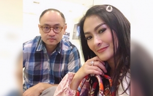 Tak Cuma Terseret Skandal Garuda, Suami Iis Dahlia Dituding Punya 'Simpanan' Pramugari Junior