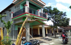 Heboh Rumah 2 Lantai di Klaten Berstiker Keluarga Miskin, Ini Faktanya