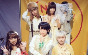 Pelukan Intim Hingga Ngamar, Fan Service Girl Band Jepang Ini Bikin Syok