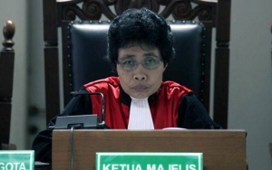 Jokowi Tetap Pilih Albertina Ho Meski Pernah Janji Dewas KPK Bukan Penegak Hukum Aktif, Kenapa?