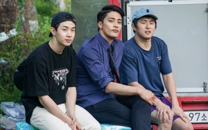 Kian84 Bikin Sung Hoon Cs Histeris Gara-Gara Pemotretan Kelewat Seksi di 'I Live Alone'