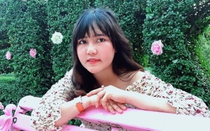 Via Vallen Beri Buket Uang Hingga Tulis Pesan Menyentuh ke Sang Bunda di Hari Ibu