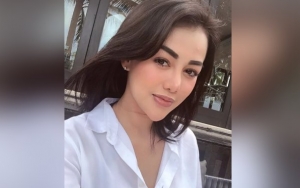 Pramugari Puteri Tak Berseragam Pamer Ketiak, Dagu Lancip Digoda Mirip Mpok Atiek-Roy Kiyoshi
