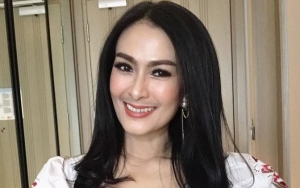 Sempat Dicibir Hina Ojol, Foto Iis Dahlia Pakai Seragam SMA Jadi Sorotan