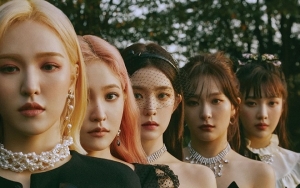 Red Velvet Tampil Gothic Dan Elegan Di MV Comeback 'Psycho', Langsung Dominasi Trending Twitter