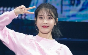 IU Lagi-lagi Tutup Akhir Tahun Dengan Berikan Donasi Untuk Anak-Anak Yang Membutuhkan