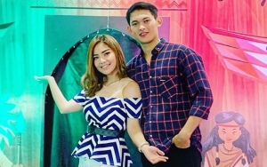 Ngaku Bakal Lamar Irma Darmawangsa, Irfan Sbaztian Justru Mesra dengan Cewek Lain