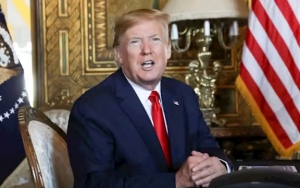 Donald Trump Senggol PM Kanada Justin Trudeau Gara-Gara Adegannya di 'Home Alone 2' Dipotong
