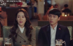 Momen Romantis Son Ye Jin dan Hyun Bin Saat Malam Hari di 'Crash Landing on You' Sukses Bikin Baper