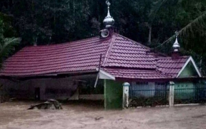 Banjir Bandang Terjang Lahat Sumsel, Tujuh Rumah Hanyut Dan Jembatan Putus