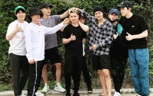 EXO Bagikan Foto Backstage Konser Bareng D.O. Saat Libur Wamil, Dikangenin Banyak Orang