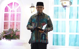 Gubernur DKI Anies Diteriaki 'Banyak yang Kelaparan' Saat Tinjau Banjir Jakarta