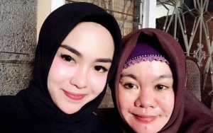Medina Zein Ngotot Sakit Bipolar Turunan, Bantahan Ibu Picu Dugaan Bohong?