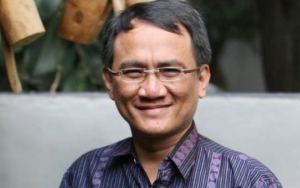 Anies Baswedan Bantah Jokowi Soal Banjir, Andi Arief: Apa Kepala Daerah Boleh Lawan Kepala Negara?