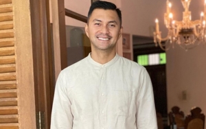 Anjasmara Tutup Kolom Komentar Saat Posting Foto Cuma Kenakan Celana Dalam