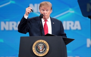 Makin Panas, Iran Kini Tawarkan Rp1,1 T Untuk Kepala Trump