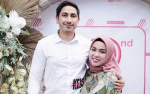 Medina Zein Rehab Narkoba, Lukman Tampil Cetar Tulis Ayat Al-Quran Disindir Ngilang Karena Ini