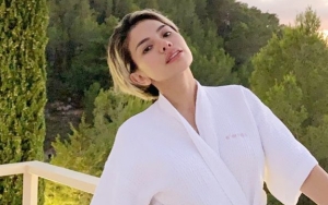Jelang Umrah ke Tanah Suci, Nikita Mirzani Siap Berhijab Lagi?