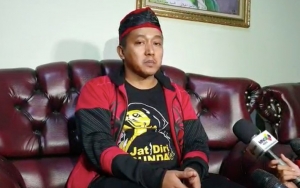 Rumah Teddy Didatangi Polisi Usai Rizky Febian Lapor Soal Lebam di Tubuh Mendiang Lina