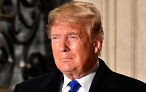 Netizen Ramai Sindir Trump Usai AS-Iran Berbalas Rudal