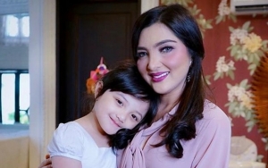  Arsy Cantik Berhijab Pakai Gamis Syar'i, Ashanty Kena Sentil Soal Tunggu Hidayah