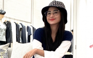  Dewi Persik Ikutan Jajal Pole Dance, Pamer Aksi Jungkir Balik Justru Tuai Kekhawatiran 