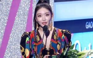Gaon 2020: Kim Chung Ha Dedikasikan Trofi untuk Tim, Minta Dancer Disebut Tanpa Embel-Embel 'Back-Up