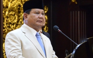 Publik Desak Pemecatan Karena 'Lembek' Soal Natuna, Prabowo Hanya Beri Respon Santai