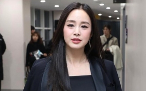 Jadi Hantu, Kim Tae Hee Malah Pose Cantik Ala Malaikat di Poster 'Hi Bye, Mama!'