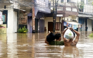 Ratusan Warga Korban Banjir Ngaku Rugi Puluhan Miliar Hingga Gugat Gubernur DKI Anies