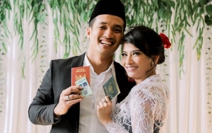  Unggah Foto Perdana Peresmian Nikah, Kebaya 'Tembus Pandang' Vanessa Angel Dinilai Saru