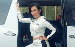 Dewi Sanca Bagikan Foto Seksi di Ranjang, Bagian Perut Kembali Jadi Sorotan