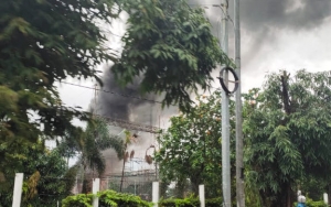 Gardu Induk PLN di Cempaka Mas Terbakar, Sumber Pasokan Listrik Dialihkan