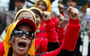 Jelang Demo 'Emak-Emak' Jakarta, 2 Tagar Ini Rebutan Jadi Trending Topic