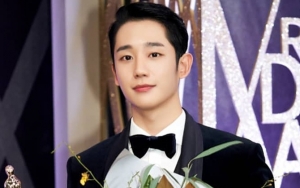 Visual dan Kemampuan Menghibur Jung Hae In di 'Jung Hae In Walking Report' Dipuji Habis-Habisan