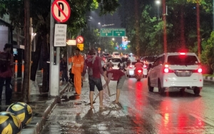 Banjir Surabaya Bisa Surut Dalam 2 Jam, Ini Sebabnya