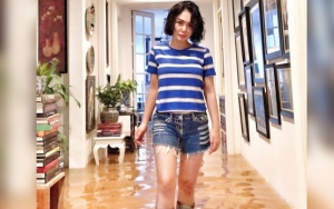 Yuni Shara Bahas Foto Viral Kece Ala 'Ratu Banjir', Fakta Asli Hingga Usia Sepatu Boots Bikin Cegek