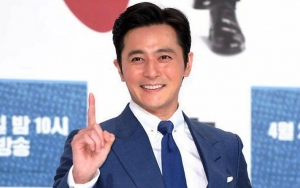 Jang Dong Gun Pulang dari Hawaii Sendirian, Rumah Tangga Retak Karena Chat Mesum?