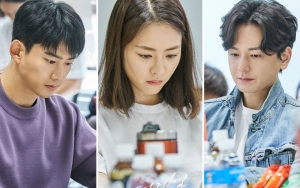 Taecyeon Pegang Lengan Lee Yeon Hee, Lim Ju Hwan Tampil Misterius di Poster 'The Game: Towards Zero'