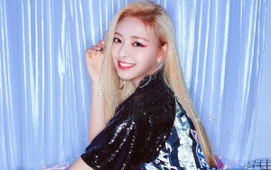 Gaya Simple Tapi Modis Yuna ITZY Dipuji Habis-Habisan Meski Riasan Tipis