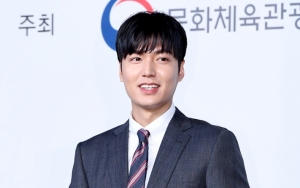 Visual Makin Ganteng, Lee Min Ho Semringah Syuting 'The King: The Eternal Monarch'